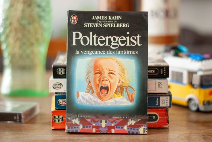 Poltergeist, la vengeance des fantômes book by James Kahn