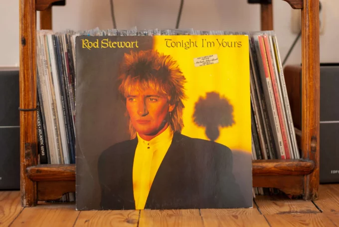 LP “Tonight I’m Yours” by Rod Stewart